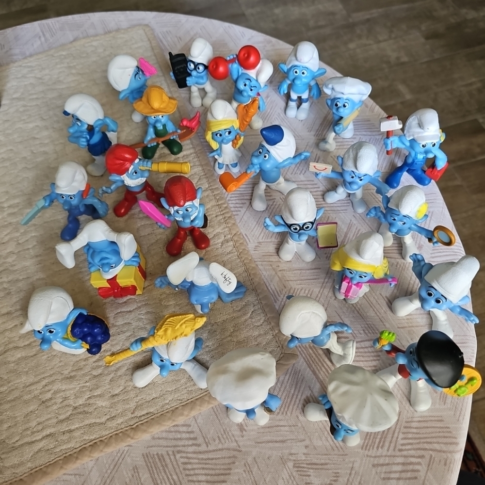 2011&13 Smurfs  26 total